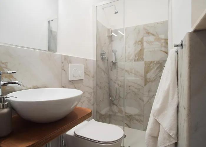 Vaticano - 3 Bagni - 11 Posti - 200mq - 7 Letti - Wifi Apartment Rome