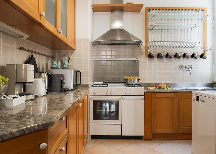 Apartment Vaticano - 3 Bagni - 11 Posti - 200mq - 7 Letti - Wifi Rome